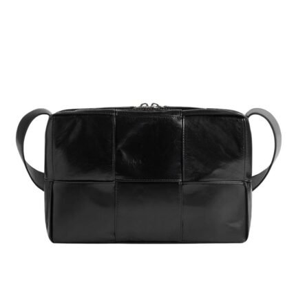 BOTTEGA VENETA MEDIUM ARCO CAMERA BAG