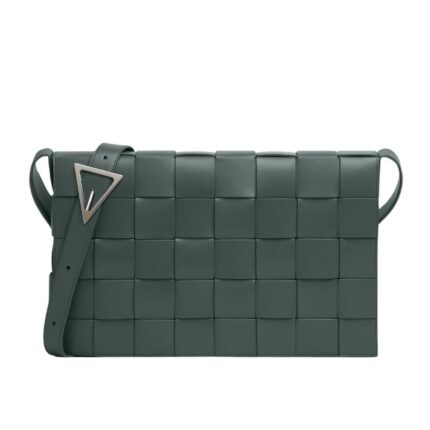 BOTTEGA VENETA MAXI CASSETTE