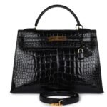 HERMÈS VINTAGE KELLY SELLIER 32 BLACK SHINY ALLIGATOR GOLD HARDWARE