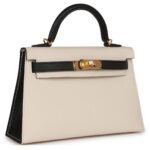 HERMÈS SPECIAL ORDER (HSS) KELLY SELLIER 20 CRAIE AND BLACK EPSOM GOLD HARDWARE