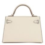 HERMÈS SPECIAL ORDER (HSS) KELLY SELLIER 20 CRAIE/BLEU SAPHIR EPSOM PERMABRASS HARDWARE