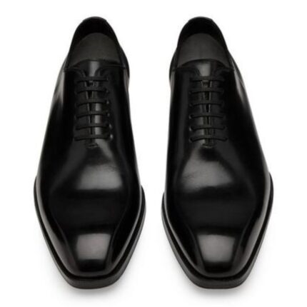 TOM FORD BURNISHED LEATHER ELKAN LACE UP