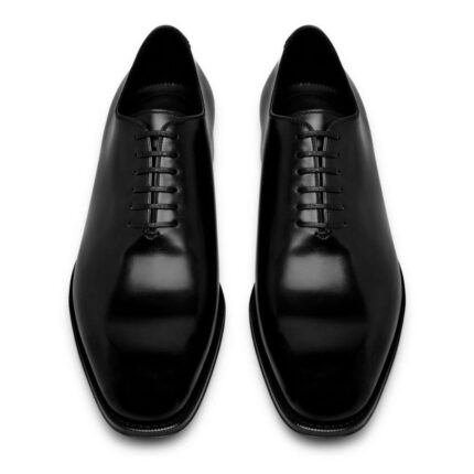 TOM FORD BURNISHED LEATHER CLAYDON LACE UP