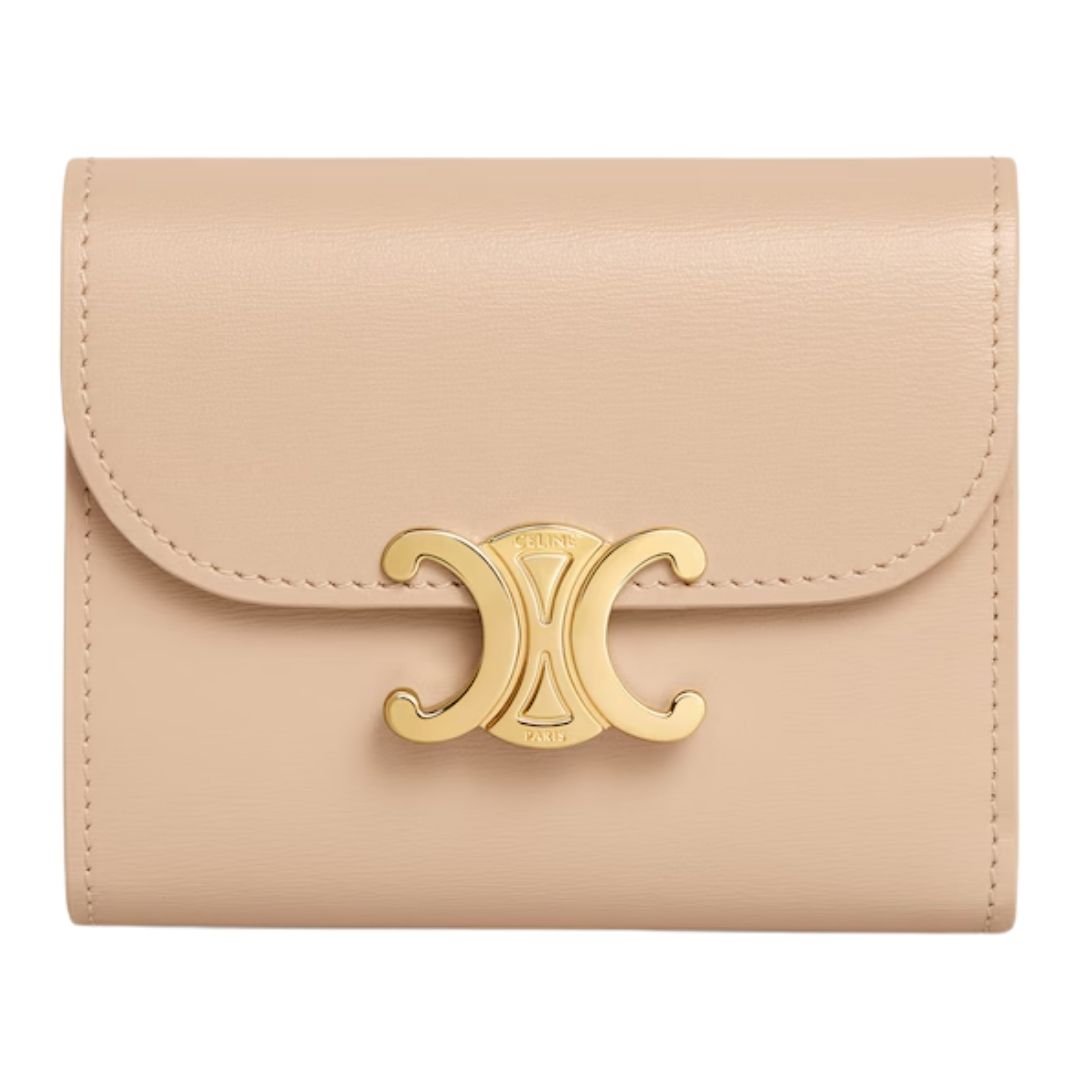 21 CELINE SMALL FLAP WALLET TRIOMPHE IN SHINY CALFSKIN OAT BEIGE